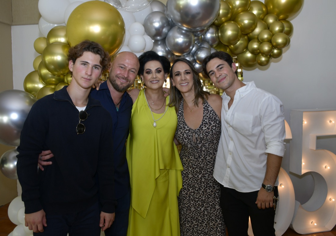 Frida Ojeda con su familia