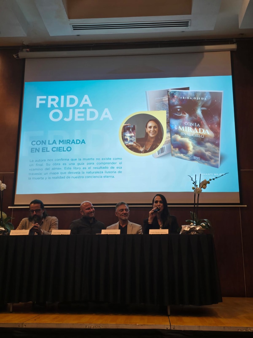Panel de presentación en la FIL